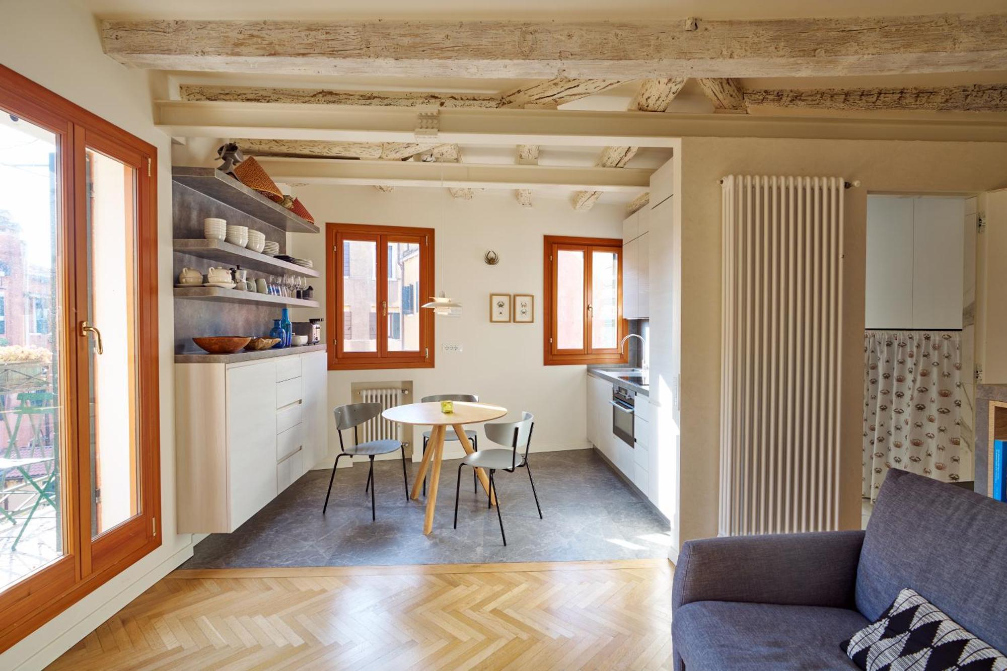 La Grancevola Is A Gorgeous With Balcony Venise