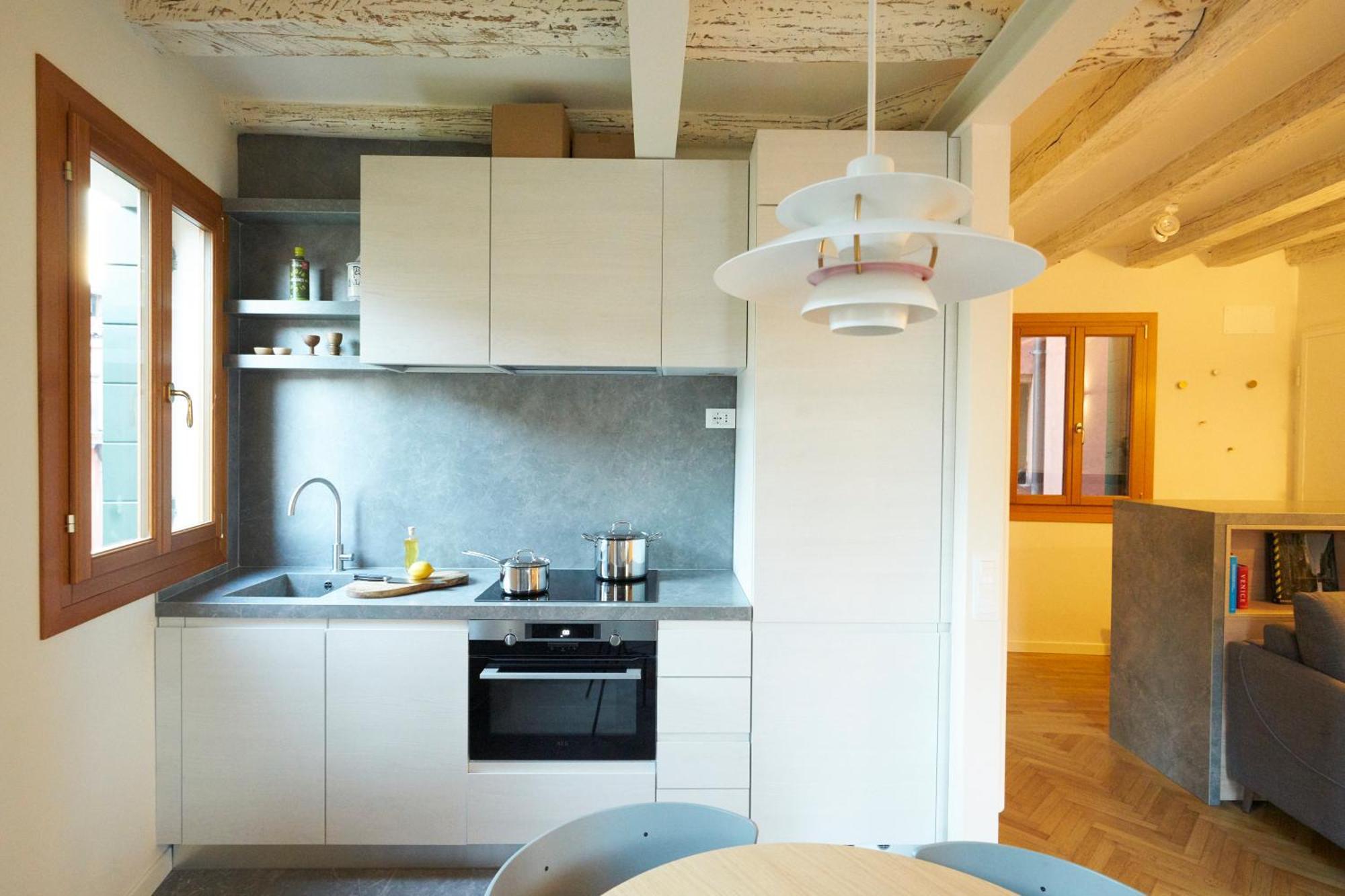 Appartement La Grancevola Is A Gorgeous With Balcony Venise